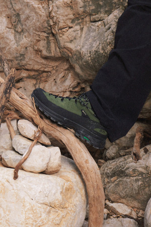 남녀공용 어프로치 슈즈 #811 GTX