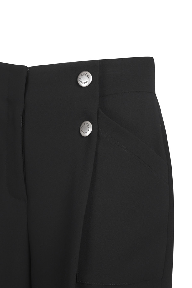 LUCKY CHOUETTE - 스커트/팬츠 - Button Point Solid Short Pants