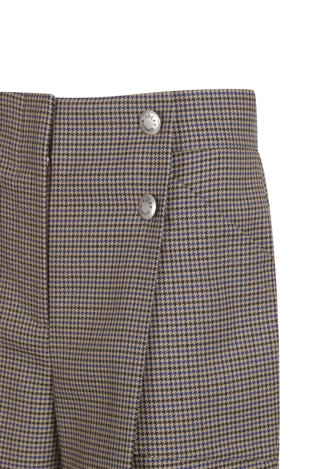 LUCKY CHOUETTE - 스커트/팬츠 - Button Point Solid Short Pants