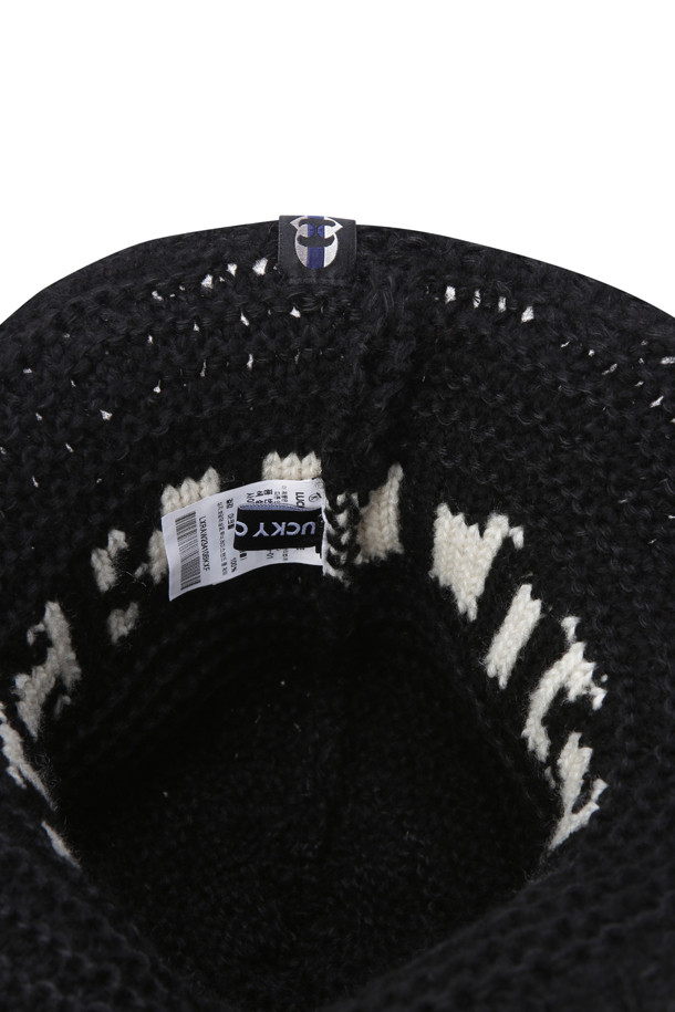 LUCKY CHOUETTE - 모자 - LUCKY Lettering Knit Hat