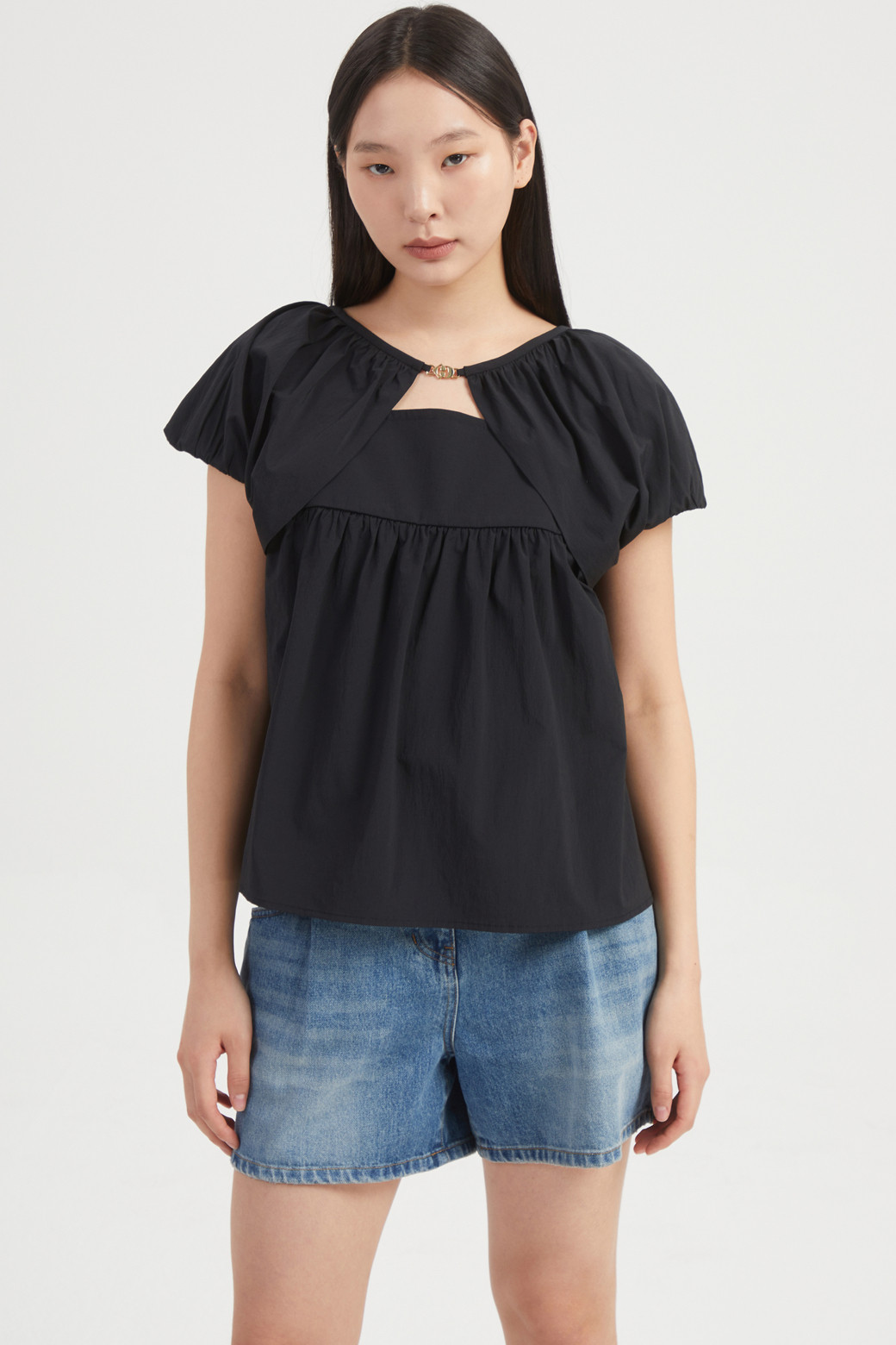 LUCKY CHOUETTE - 블라우스/셔츠 - Sleeve Volume Solid Short-Sleeve Blouse