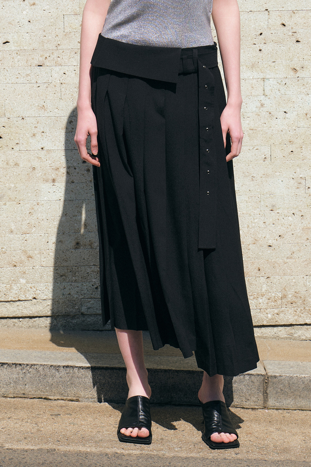 LUCKY CHOUETTE - 롱스커트 - Waist Point Pleats Long Skirt (With Belt)