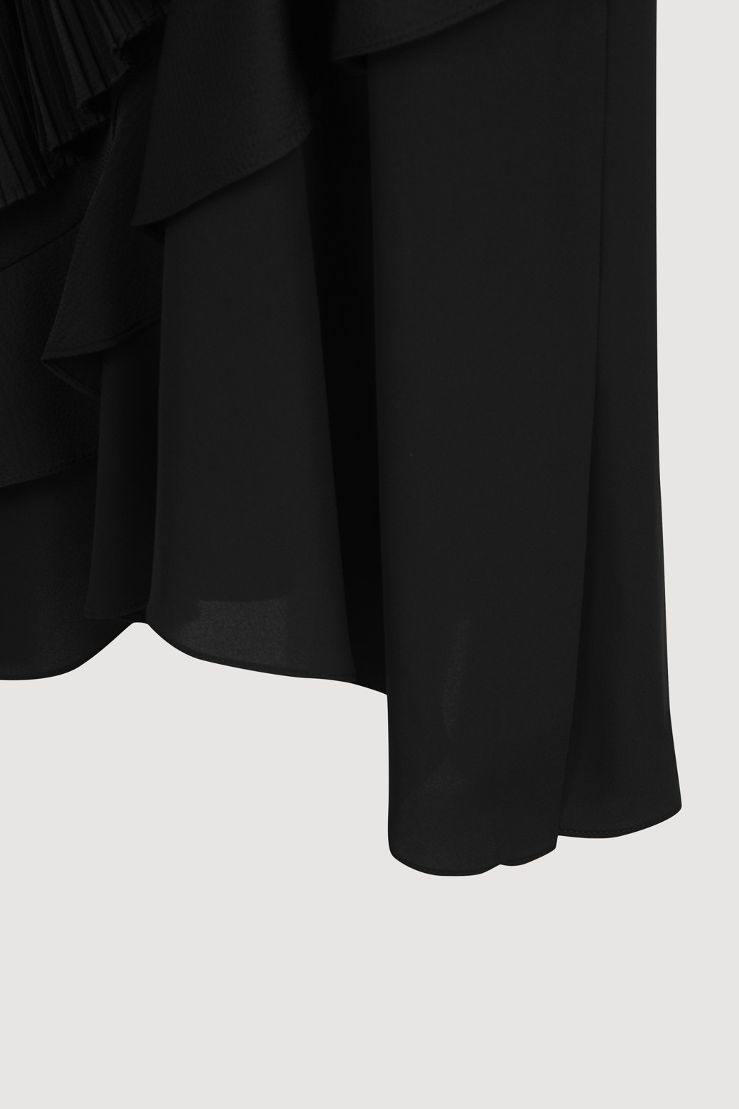 ボトムスその他 [NICEGHOSTCLUB]FFATS FRILL LAYERED SKIRT PANTS_BLACK(NG2EF Atelier] Solid Frill Long Skirt (black)_LUCKY CHOUETTE