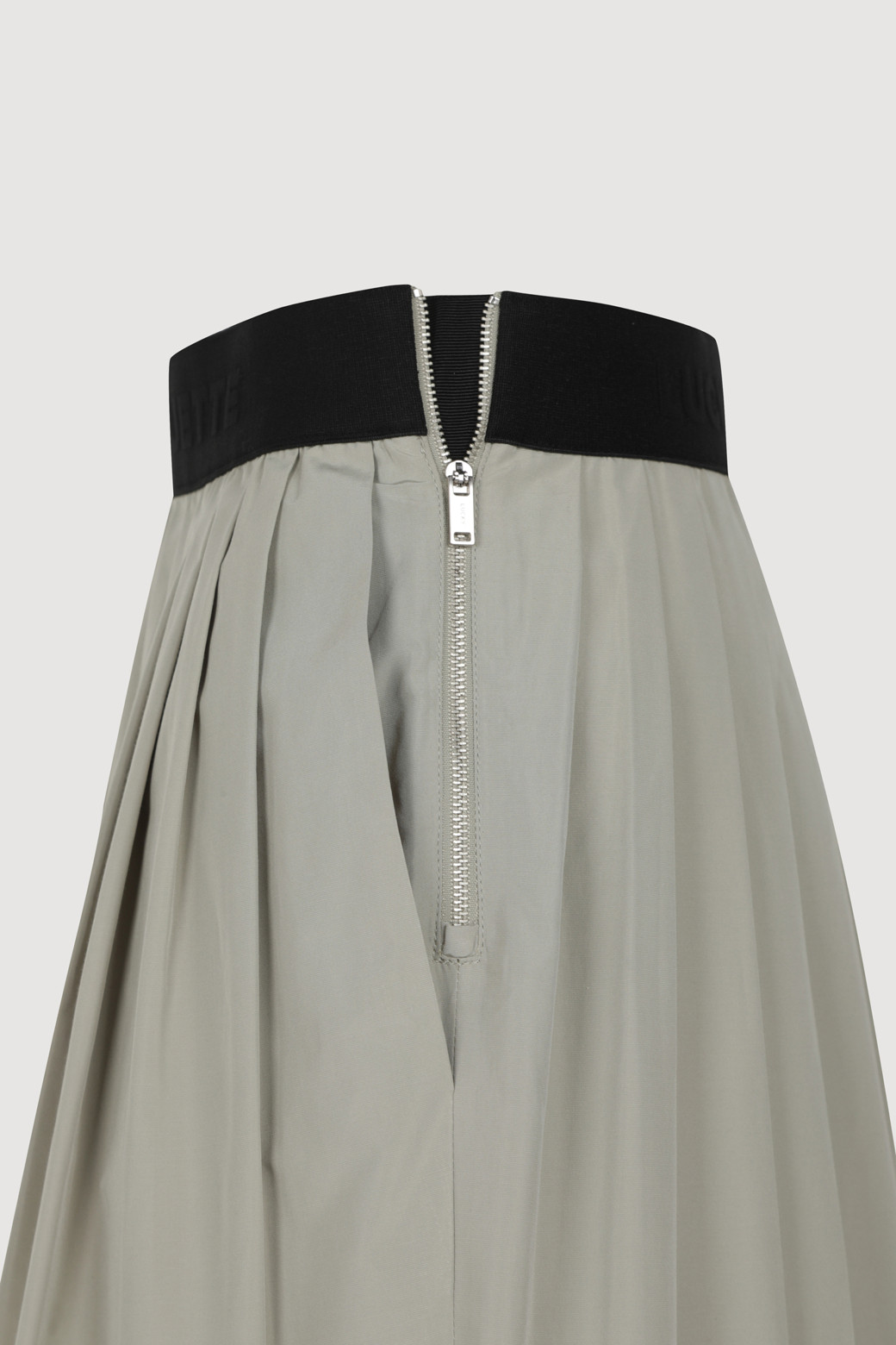 LUCKY CHOUETTE - 스커트/팬츠 - Tuck Point Shorts