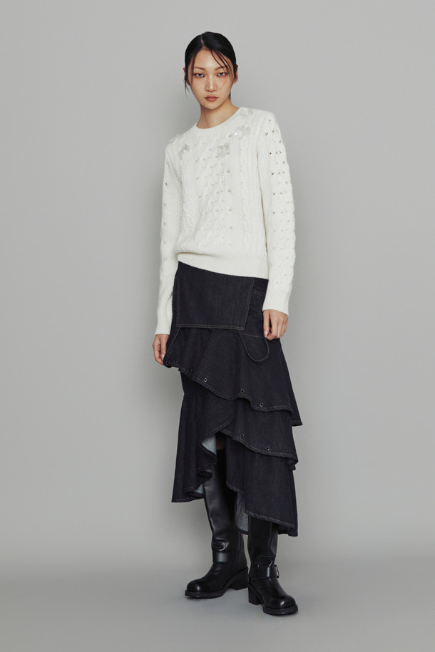 LUCKY CHOUETTE - 스웨터 - [Atelier] Cable Flower Detail Knit Pullover (ivory)