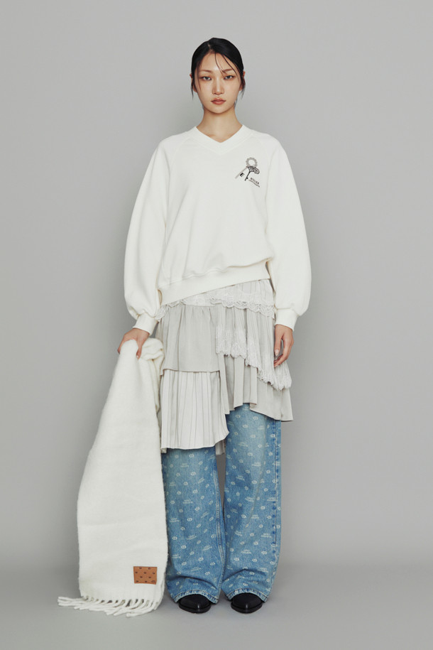 LUCKY CHOUETTE - 스웻셔츠 - [Atelier] Sleeve Volume Sweatshirt (ivory)