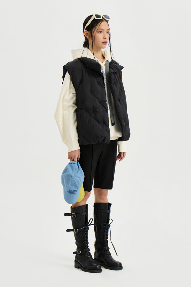 LUCKY CHOUETTE - 패딩 - Embroidery Quilting Goose Down Vest (black)