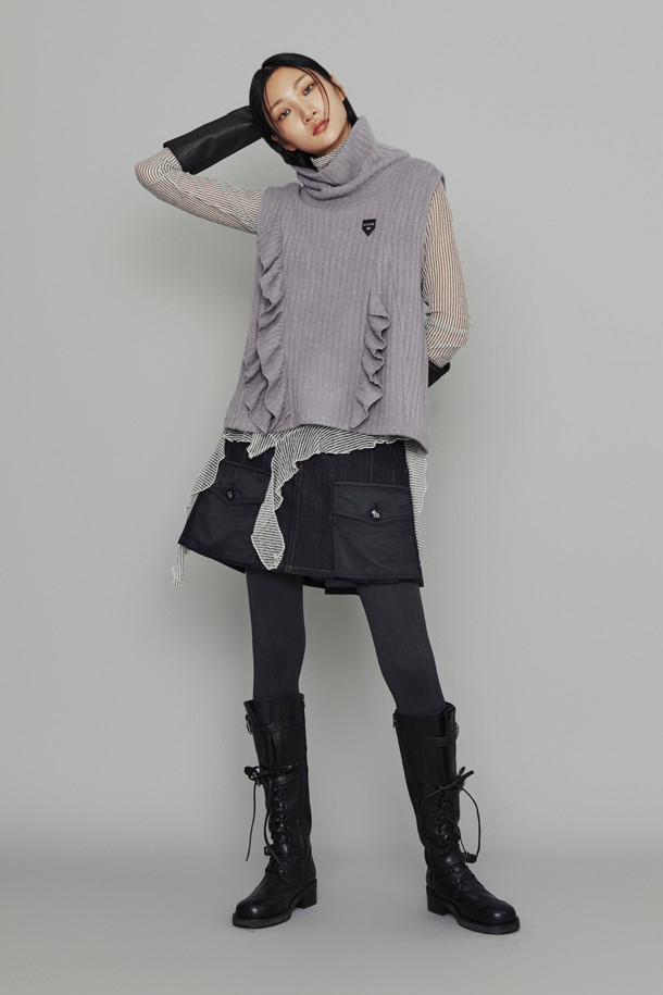 LUCKY CHOUETTE - 민소매티셔츠 - [Atelier] Turtleneck Sleeveless T-Shirt (violet)