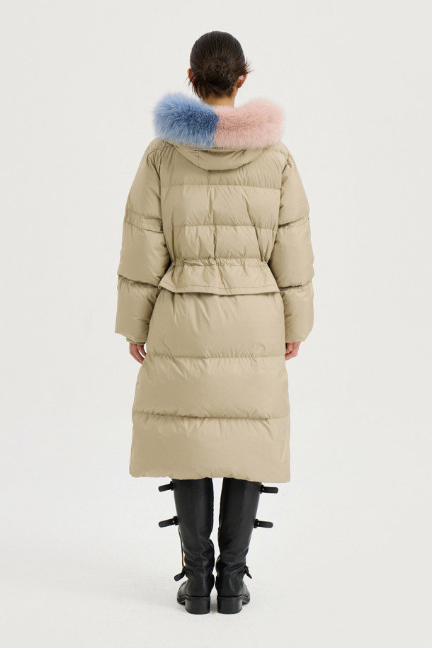 LUCKY CHOUETTE - 패딩 - [Atelier] Color Block Fox Trimming Long Goose Down Coat (light khaki)