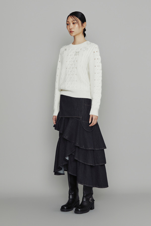 LUCKY CHOUETTE - 스웨터 - [Atelier] Cable Flower Detail Knit Pullover (ivory)