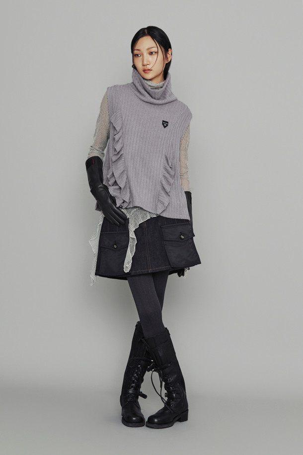 LUCKY CHOUETTE - 민소매티셔츠 - [Atelier] Turtleneck Sleeveless T-Shirt (violet)