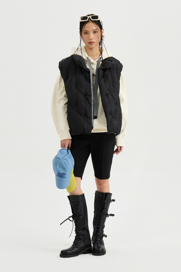 LUCKY CHOUETTE - 패딩 - Embroidery Quilting Goose Down Vest (black)