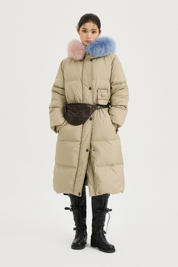 LUCKY CHOUETTE - 패딩 - [Atelier] Color Block Fox Trimming Long Goose Down Coat (light khaki)