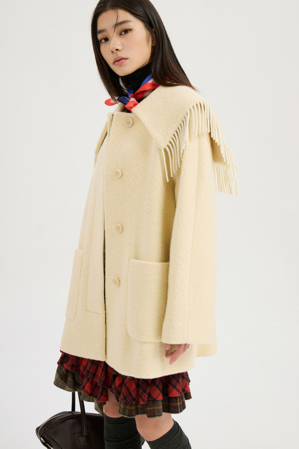 LUCKY CHOUETTE - 코트 - Collar Fringe Half Coat (light beige)