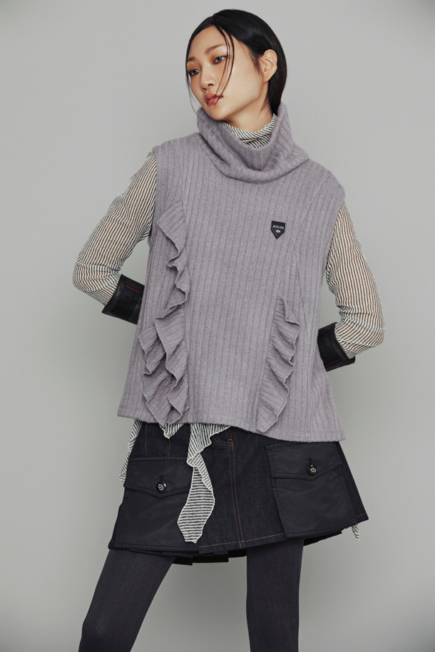 LUCKY CHOUETTE - 민소매티셔츠 - [Atelier] Turtleneck Sleeveless T-Shirt (violet)