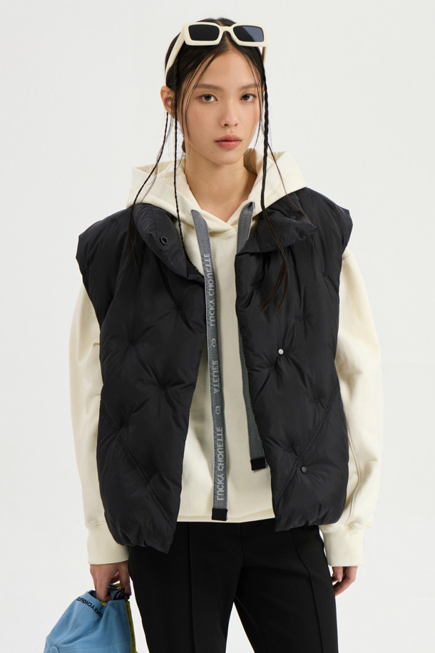 LUCKY CHOUETTE - 패딩 - Embroidery Quilting Goose Down Vest (black)