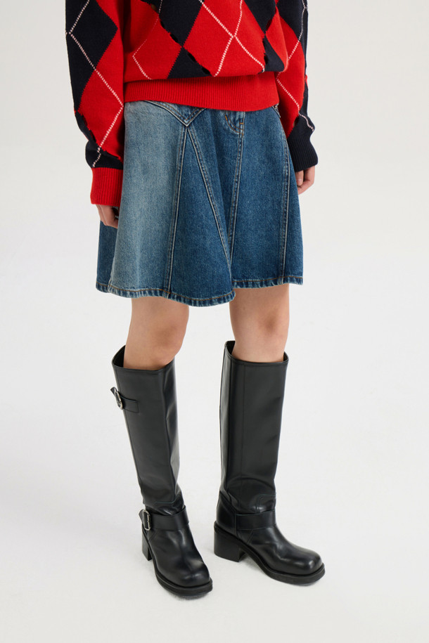 LUCKY CHOUETTE - 미니스커트 - [Atelier] Stud-decorated Incised Denim Skirt (blue)