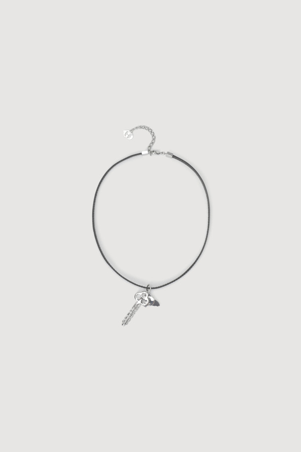 LUCKY CHOUETTE - 목걸이 - [Atelier] Key Ornament Necklace (black)