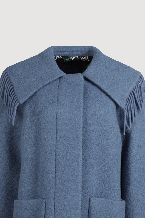 LUCKY CHOUETTE - 코트 - Collar Fringe Half Coat (blue)