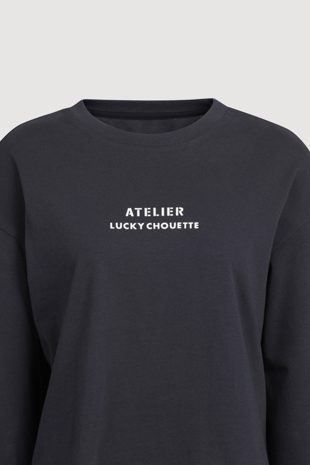 LUCKY CHOUETTE - 긴소매 티셔츠 - [Atelier] Printed Long-Sleeve Crop T-Shirt (dark grey)