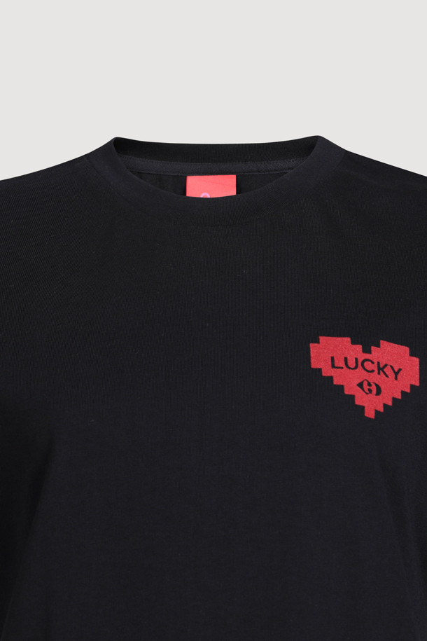 LUCKY CHOUETTE - 티셔츠 - Pixel Heart Short-Sleeved T-Shirt