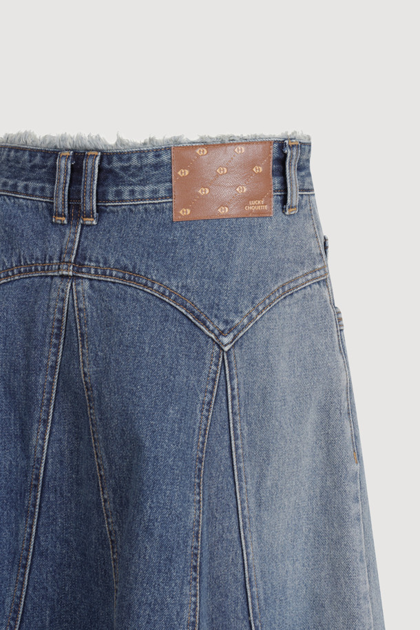 LUCKY CHOUETTE - 미니스커트 - [Atelier] Stud-decorated Incised Denim Skirt (blue)