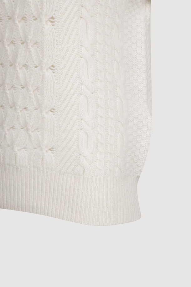 LUCKY CHOUETTE - 스웨터 - [Atelier] Cable Flower Detail Knit Pullover (ivory)