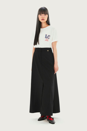 Emblem Point Long Skirt