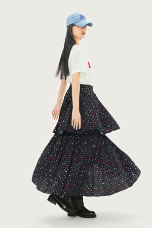 Dot 2-Tier Pleats Back Banding Long Skirt