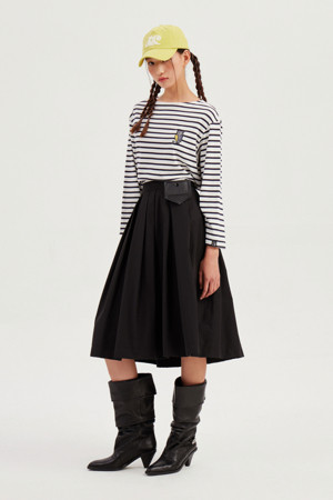 Pocket Point Flare Skirt (Leather Pocket Detachable)