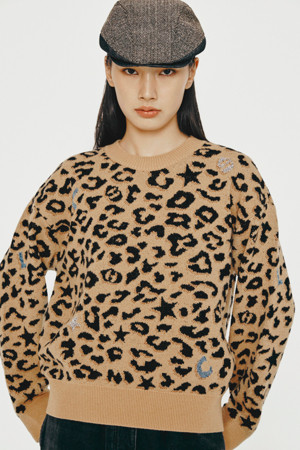 Full Leopard Jacquard Knit Pullover