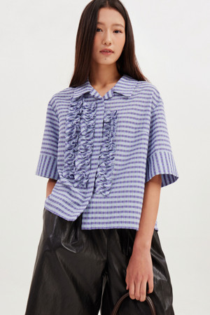 Frill Point Checkered Short-sleeved Blouse