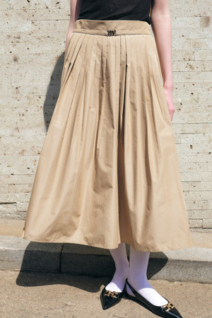 Tuck Point Long Skirt