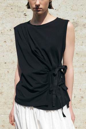 Strap Point Sleeveless T-shirt