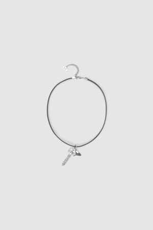 [Atelier] Key Ornament Necklace (black)