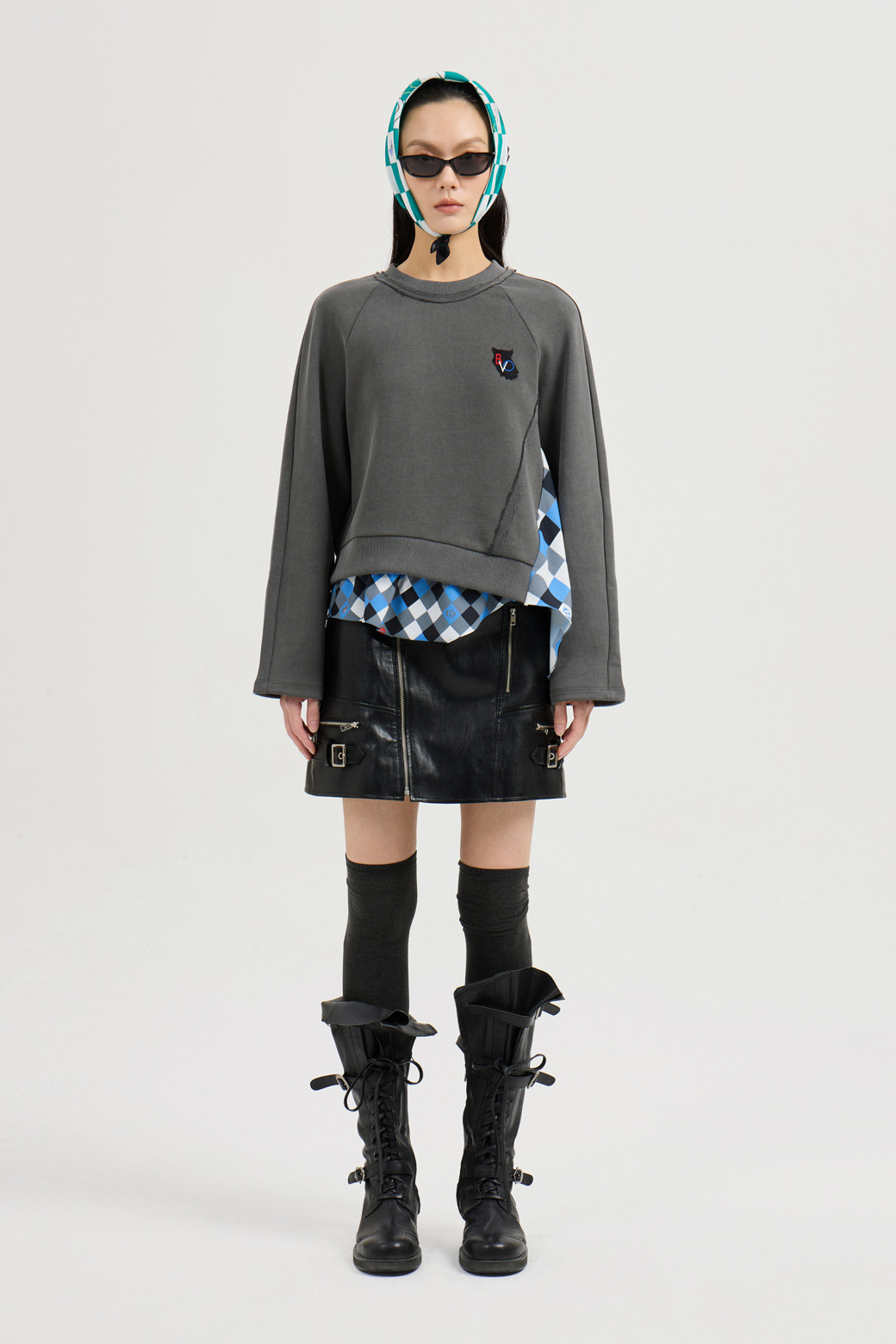 LUCKY CHOUETTE] Checkered Print Color Sweatshirt (dark grey)
