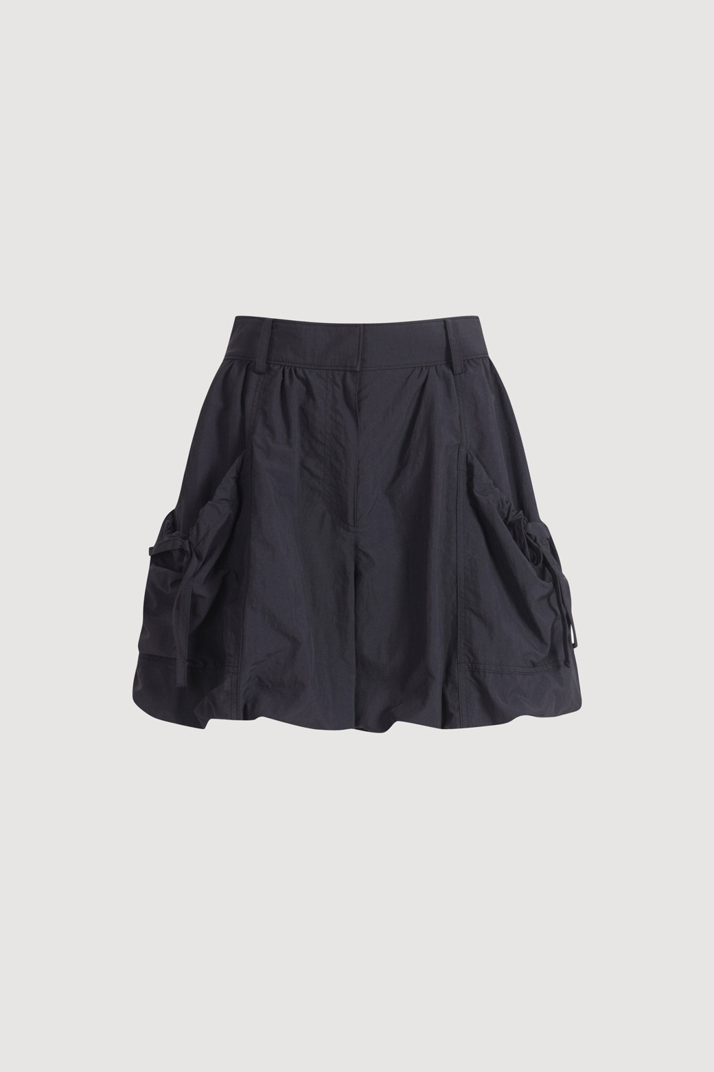 LUCKY CHOUETTE - 쇼트팬츠 - Pocket Point Back Banding Shorts (black)