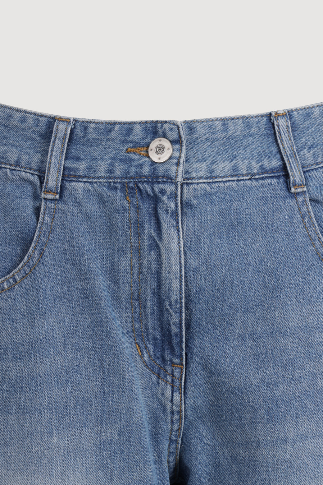 LUCKY CHOUETTE - 롱/미디팬츠 - Wappen Point Back Banding Denim Pants (blue)