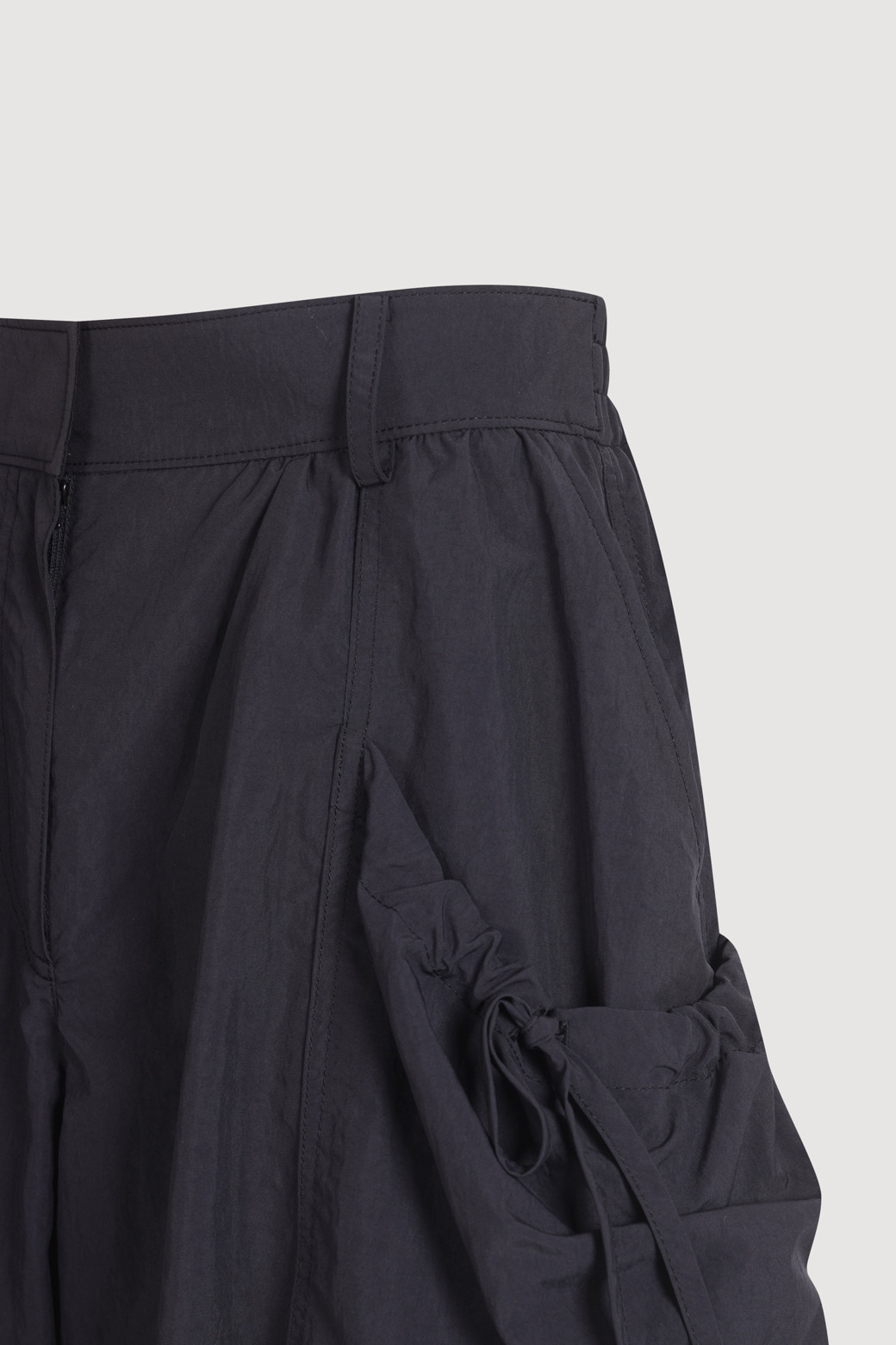 LUCKY CHOUETTE - 쇼트팬츠 - Pocket Point Back Banding Shorts (black)