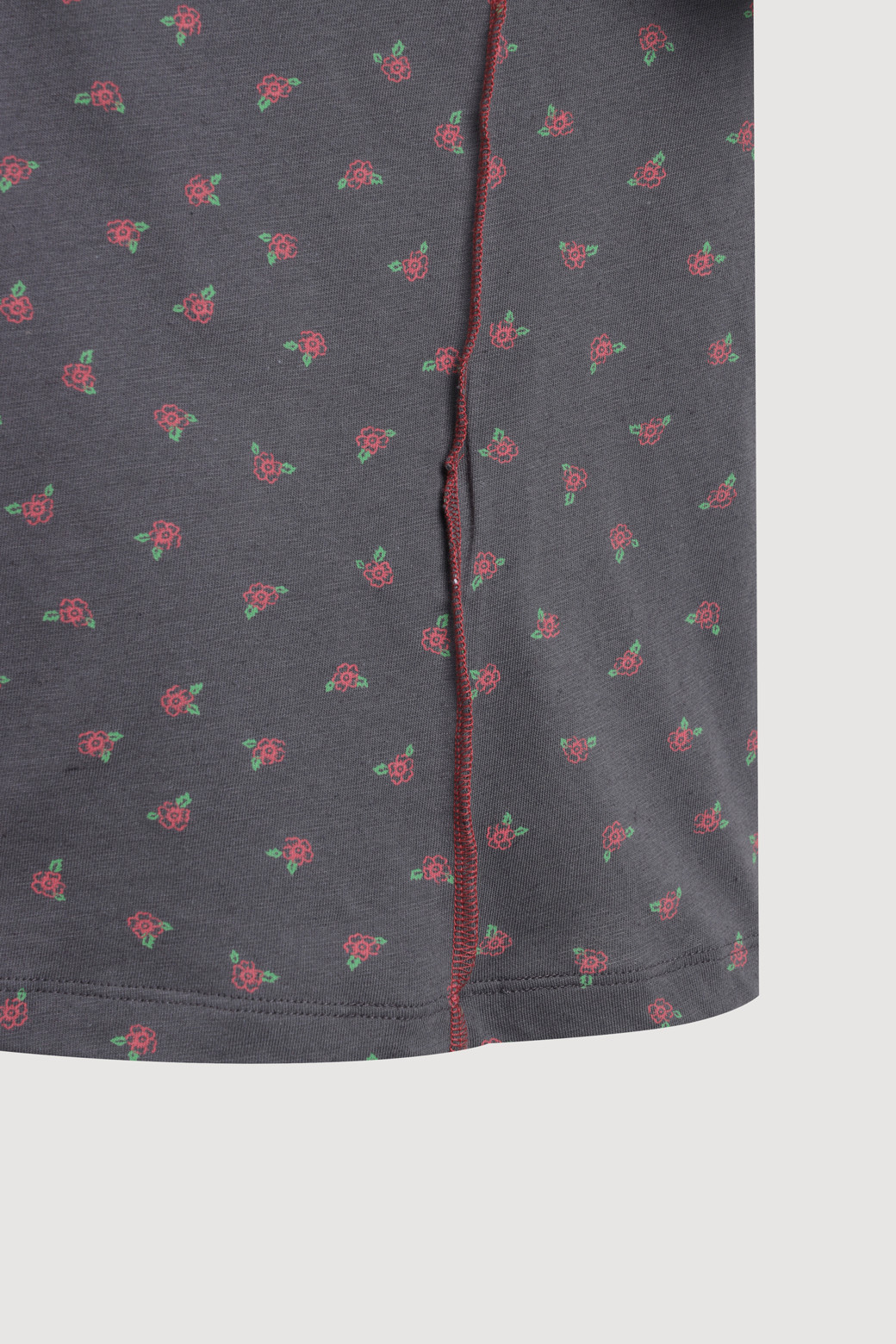 LUCKY CHOUETTE - 반소매 티셔츠 - Flower Print Basic Half Sleeve T-shirt (dark grey)