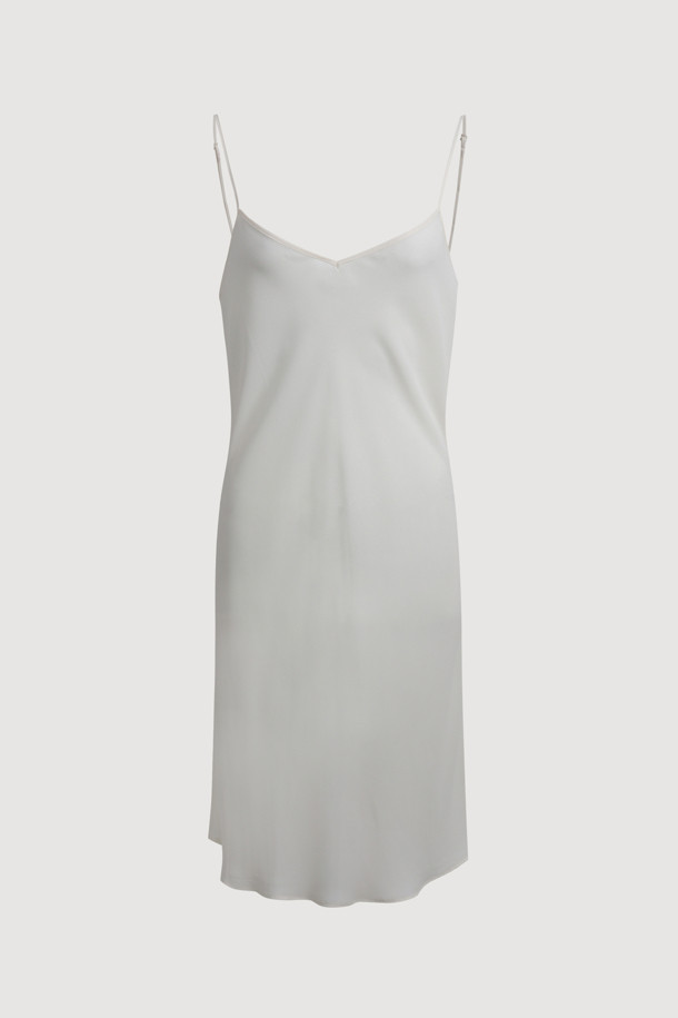 LUCKY CHOUETTE - 민소매 원피스 - Tuck Slip Dress (ivory)