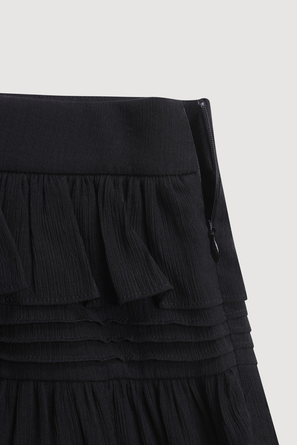 LUCKY CHOUETTE - 미니스커트 - [Re-Order] Pin Tuck Point Mini Skirt (dark black)