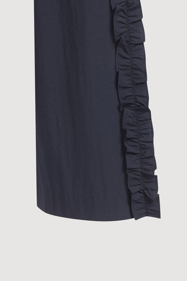 LUCKY CHOUETTE - 롱/미디팬츠 - Frill Point Banding Pants (dark navy)