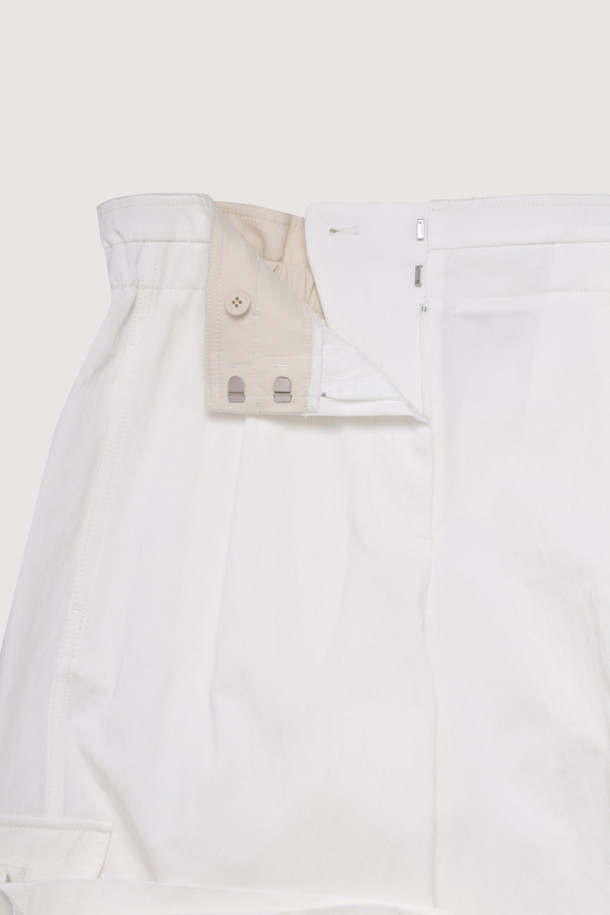 LUCKY CHOUETTE - 쇼트팬츠 - [Atelier] Pocket Point Back Banding Midi Shorts (ivory)