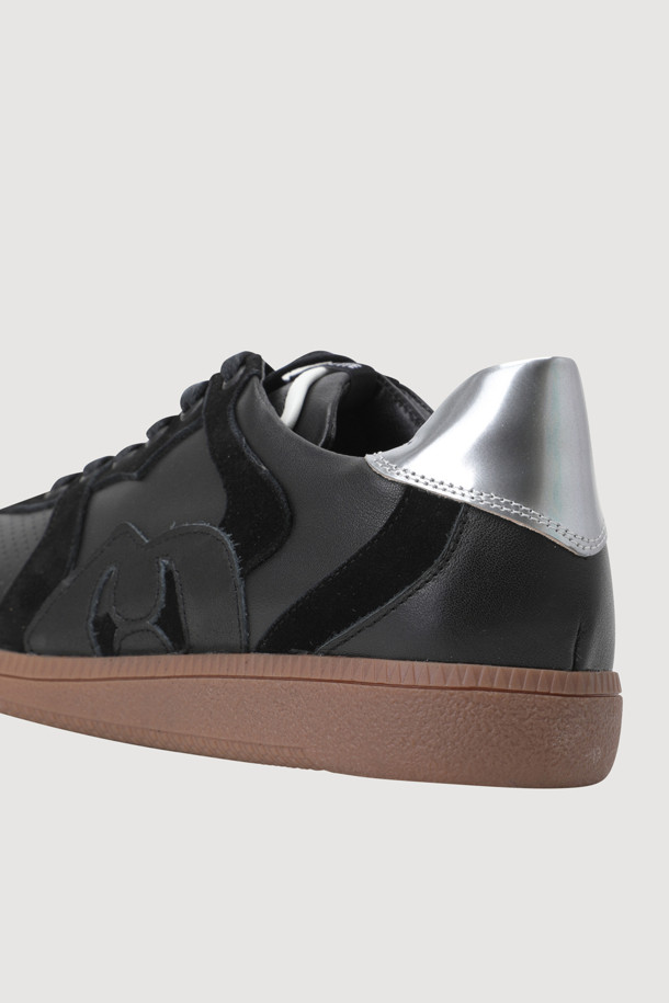 LUCKY CHOUETTE - 스니커즈 - [Holiday Edition] Front Punching Color Block Sneakers (black)