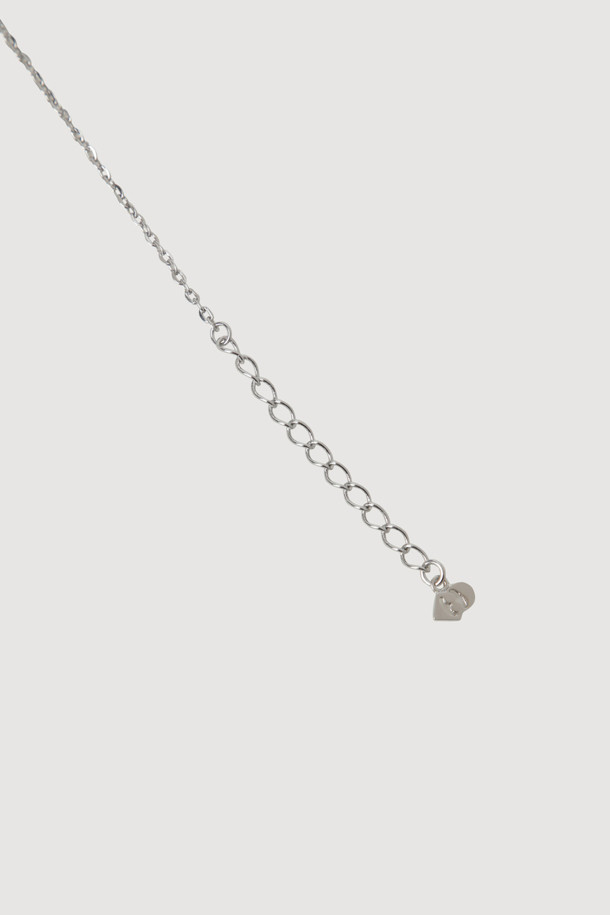 LUCKY CHOUETTE - 목걸이 - Emblem Decoration Long Necklace (silver)