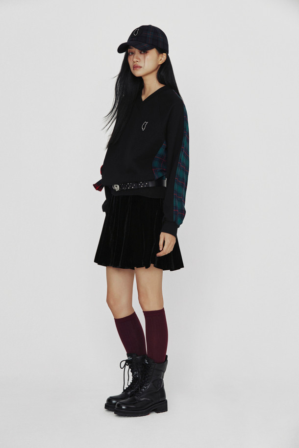 LUCKY CHOUETTE -  - [Re-Order] [Holiday Edition] Back Checkered Color Sweatshirt (black)