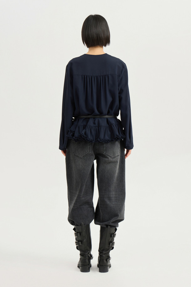 LUCKY CHOUETTE - 블라우스 - Shirring Point Poly Long Sleeve Blouse (dark navy)