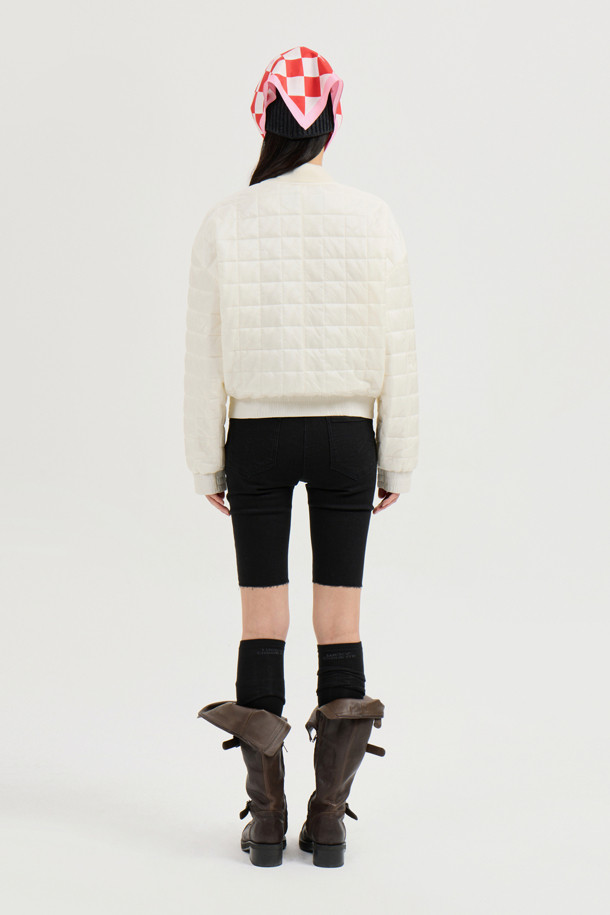 LUCKY CHOUETTE - 패딩 - Emblem Quilting Padded Jumper (ivory)