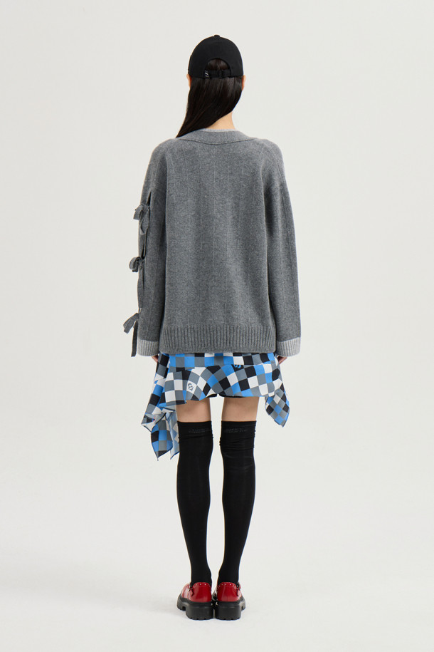 LUCKY CHOUETTE - 가디건 - Sleeve Ribbon Detail V-Neck Cardigan (melange grey)